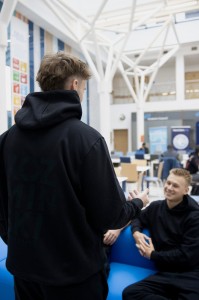 Bluza czarna kangur z Logo męska