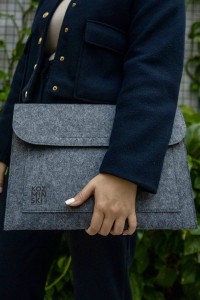 Etui na laptopa 15 cali Logo